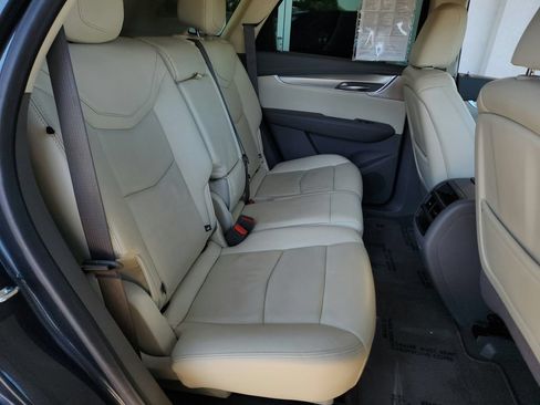 Used 2020 Cadillac XT5 Premium Luxury AWD/4WD image 46