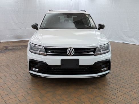 Used 2020 Volkswagen Tiguan SE R-Line AWD/4WD image 2