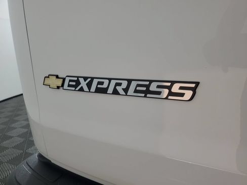New 2026 Chevrolet Express 3500 Extended w/ Driver Convenience Package RWD image 29