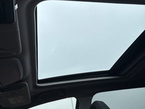 Used 2020 Subaru Forester Premium image 16