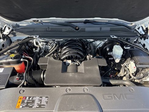 Used 2018 GMC Yukon Denali w/ Denali Ultimate Package image 12