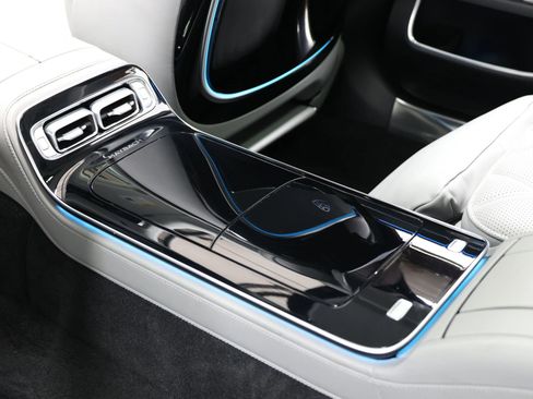 Used 2021 Mercedes-Benz Maybach S 580 4MATIC image 75