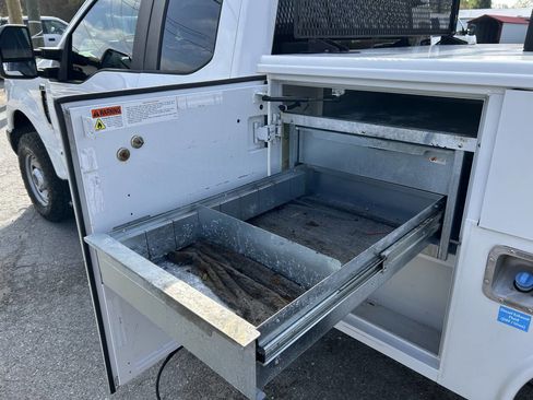 Used 2018 Ford F350 XL w/ Power Equipment Group image 16