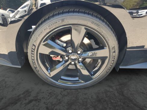 Used 2021 Ford Mustang GT Premium w/ Equipment Group 401A RWD image 5