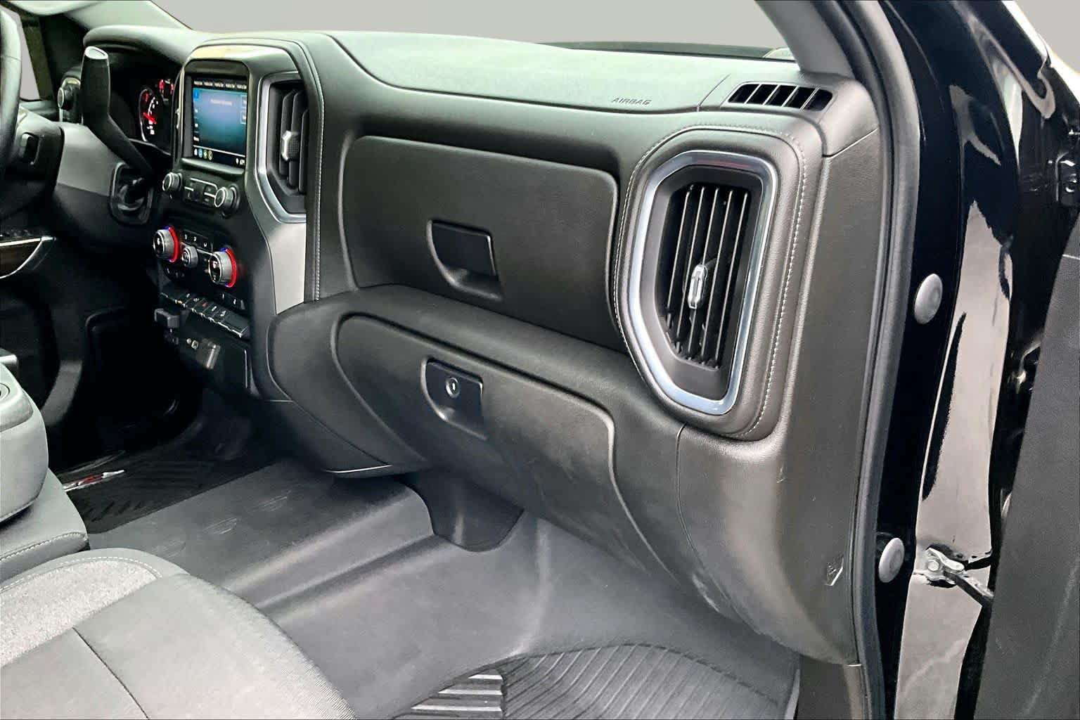 Used 2021 Chevrolet Silverado 1500 LT w/ Z71 Off-Road Package AWD/4WD image 37