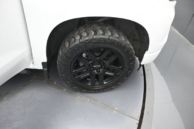 Used 2023 Chevrolet Silverado 1500 Custom w/ LPO, Dark Essentials Package AWD/4WD image 30