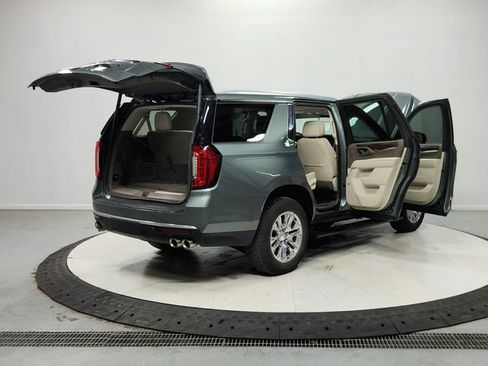 Used 2023 GMC Yukon Denali AWD/4WD image 15
