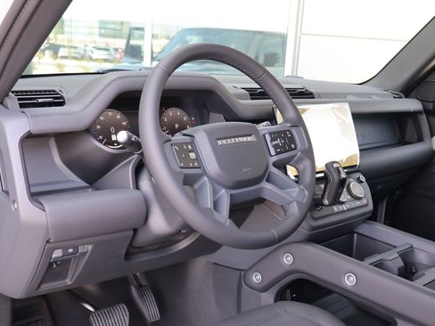 New 2026 Land Rover Defender 110 X-Dynamic SE image 12