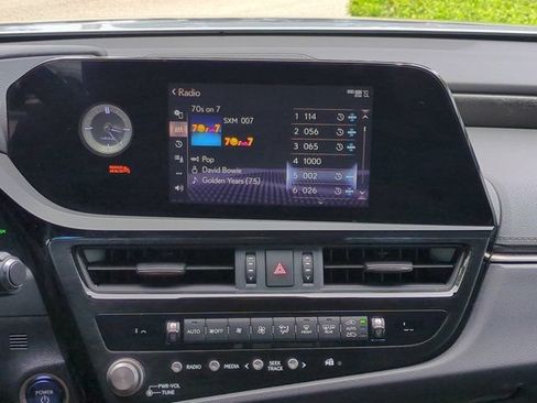 Used 2022 Lexus ES 300h w/ Premium Package FWD image 17