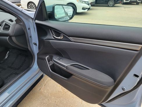 Used 2019 Honda Civic Sport image 22