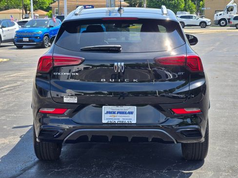 Certified 2024 Buick Encore GX Sport Touring w/ Comfort Package FWD image 12