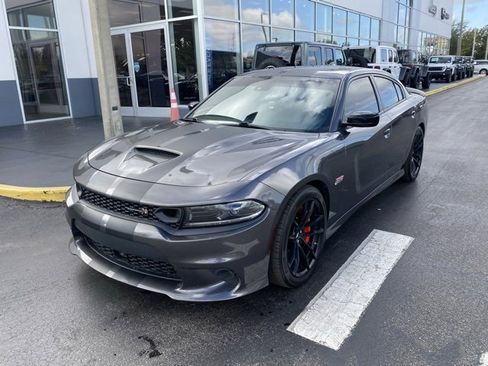 Used 2023 Dodge Charger Scat Pack w/ Dynamics Package image 4
