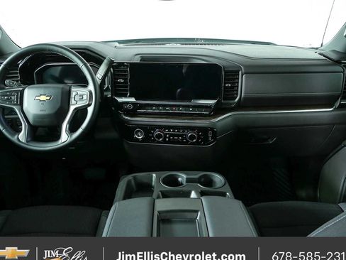 Used 2024 Chevrolet Silverado 1500 LT AWD/4WD image 18