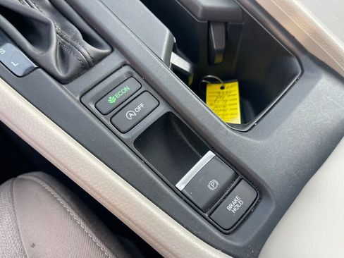 Certified 2023 Honda Accord EX image 15