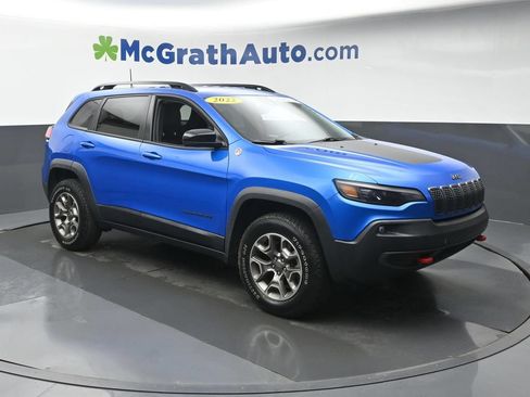 Used 2022 Jeep Cherokee Trailhawk w/ Premium Leather Package AWD/4WD image 2