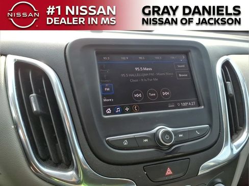Used 2020 Chevrolet Equinox LS w/ LS Convenience Package FWD image 16