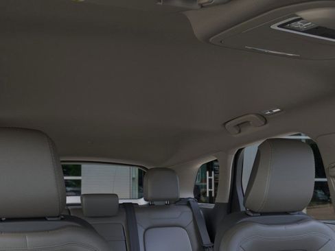 New 2026 Lincoln Corsair Premiere image 22