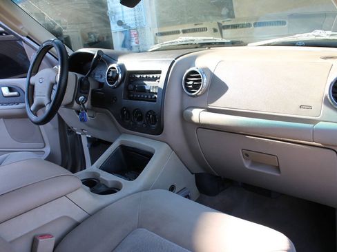 Used 2003 Ford Expedition XLT RWD image 37