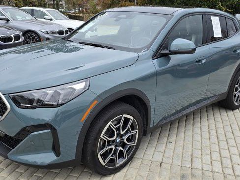 Certified 2025 BMW X2 xDrive28i w/ Convenience Package image 9