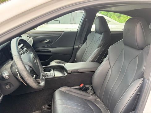 Used 2025 Lexus ES 350 F Sport FWD image 4