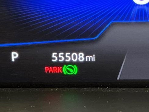 Certified 2022 Volkswagen Tiguan SE R-Line FWD image 24