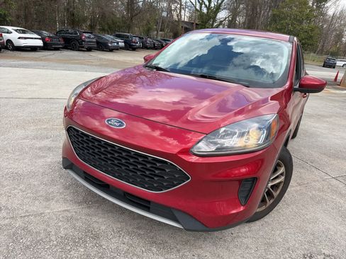 Used 2021 Ford Escape SE w/ Convenience Package image 1
