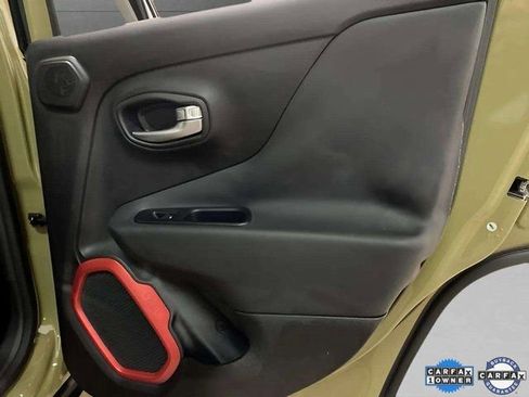 Used 2015 Jeep Renegade Trailhawk w/ Premium Leather Group image 72