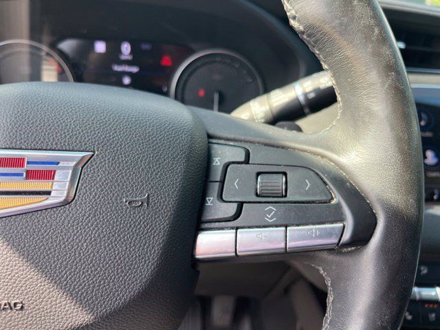 Used 2020 Cadillac XT4 Premium Luxury FWD image 17