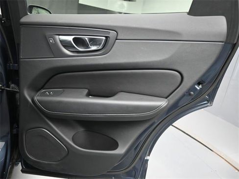 Certified 2022 Volvo XC60 B6 Inscription w/ Advanced Package image 28