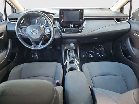 Used 2021 Toyota Corolla LE image 18