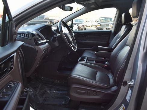Used 2023 Honda Odyssey Elite image 13