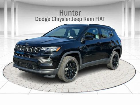 New 2026 Jeep Compass Latitude w/ Sun and Sound Group AWD/4WD image 1