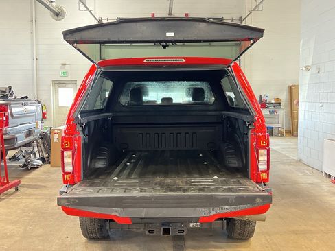 Used 2022 Ford F250 XLT w/ Black Appearance Package image 36