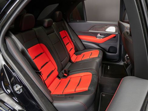 Used 2025 Mercedes-Benz GLE 53 AMG 4MATIC image 37