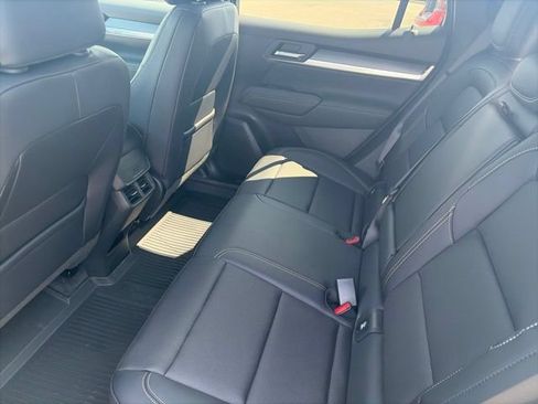 New 2027 GMC Terrain Elevation w/ Elevation Premium Package AWD/4WD image 11