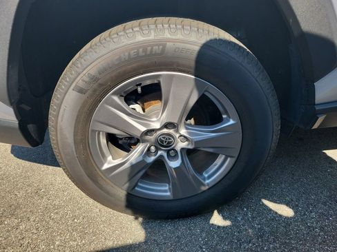 Certified 2023 Toyota RAV4 XLE w/ Convenience Package image 5