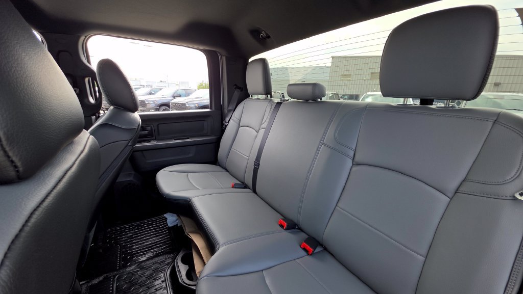 New 2026 RAM 5500 Tradesman w/ Chrome Appearance Group AWD/4WD image 15