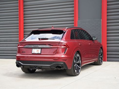 Used 2022 Audi RS Q8 w/ Carbon Optic Package AWD/4WD image 27