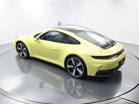 Used 2025 Porsche 911 Carrera image 33