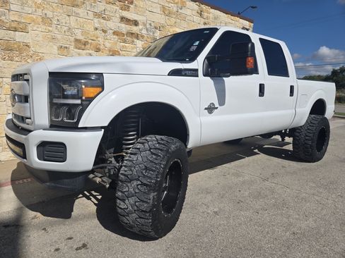 Used 2016 Ford F250 XL w/ Power Equipment Group AWD/4WD image 2