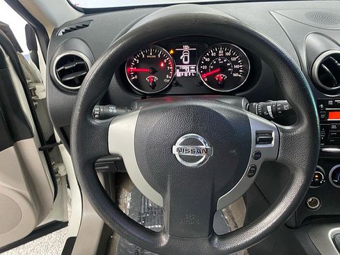 Used 2011 Nissan Rogue S image 24