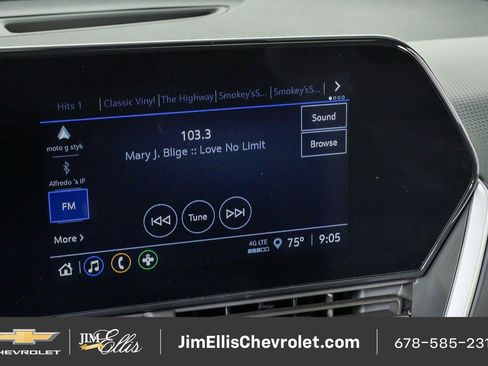 Certified 2025 Chevrolet Trax RS w/ Sunroof Package FWD image 14