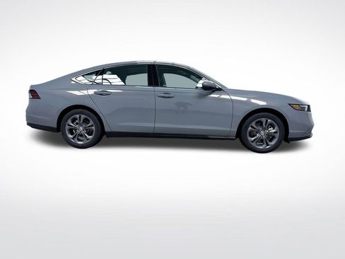 New 2025 Honda Accord EX-L image 10