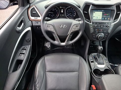 Used 2017 Hyundai Santa Fe Limited AWD/4WD image 11