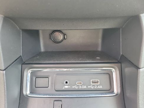 Used 2023 Subaru Ascent Limited image 15