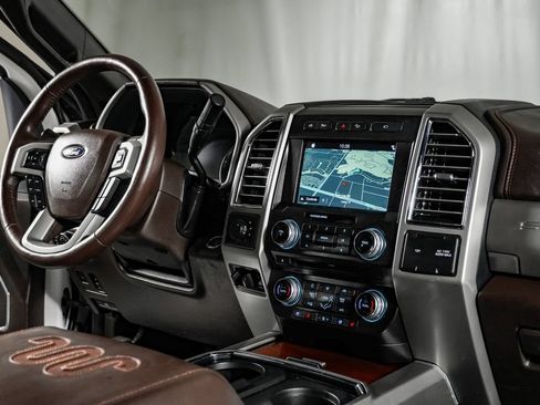 Used 2017 Ford F350 King Ranch w/ King Ranch Ultimate Package AWD/4WD image 23