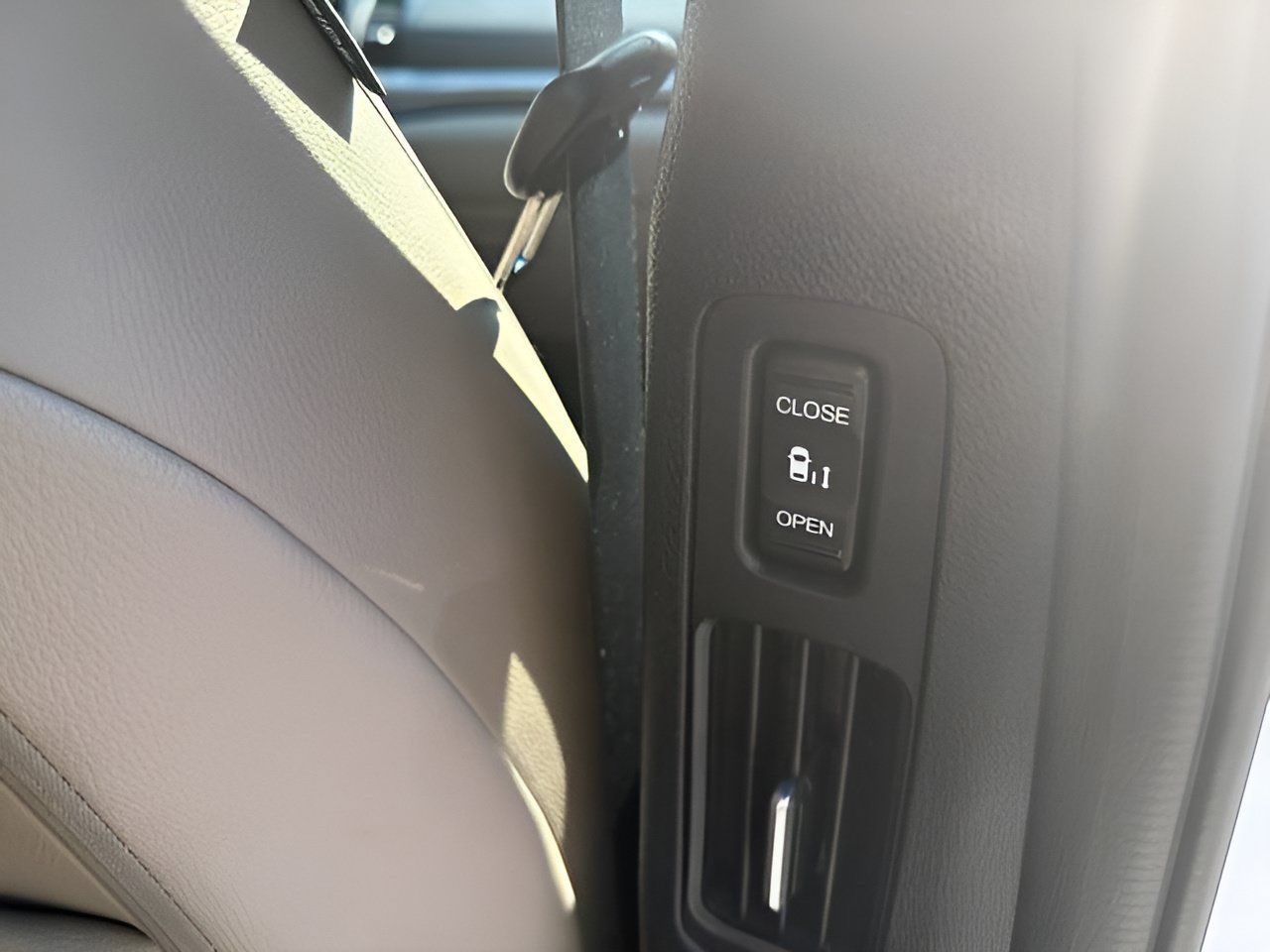 Used 2023 Honda Odyssey Touring image 9
