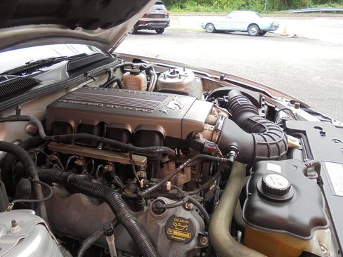 Used 2009 Ford Mustang GT RWD image 34