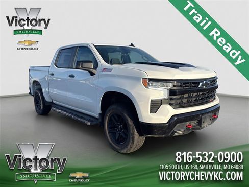 Used 2022 Chevrolet Silverado 1500 LT Trail Boss w/ LPO, Dark Essentials Package image 8