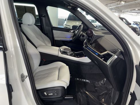 Certified 2025 BMW X5 sDrive40i w/ M Sport Package image 10